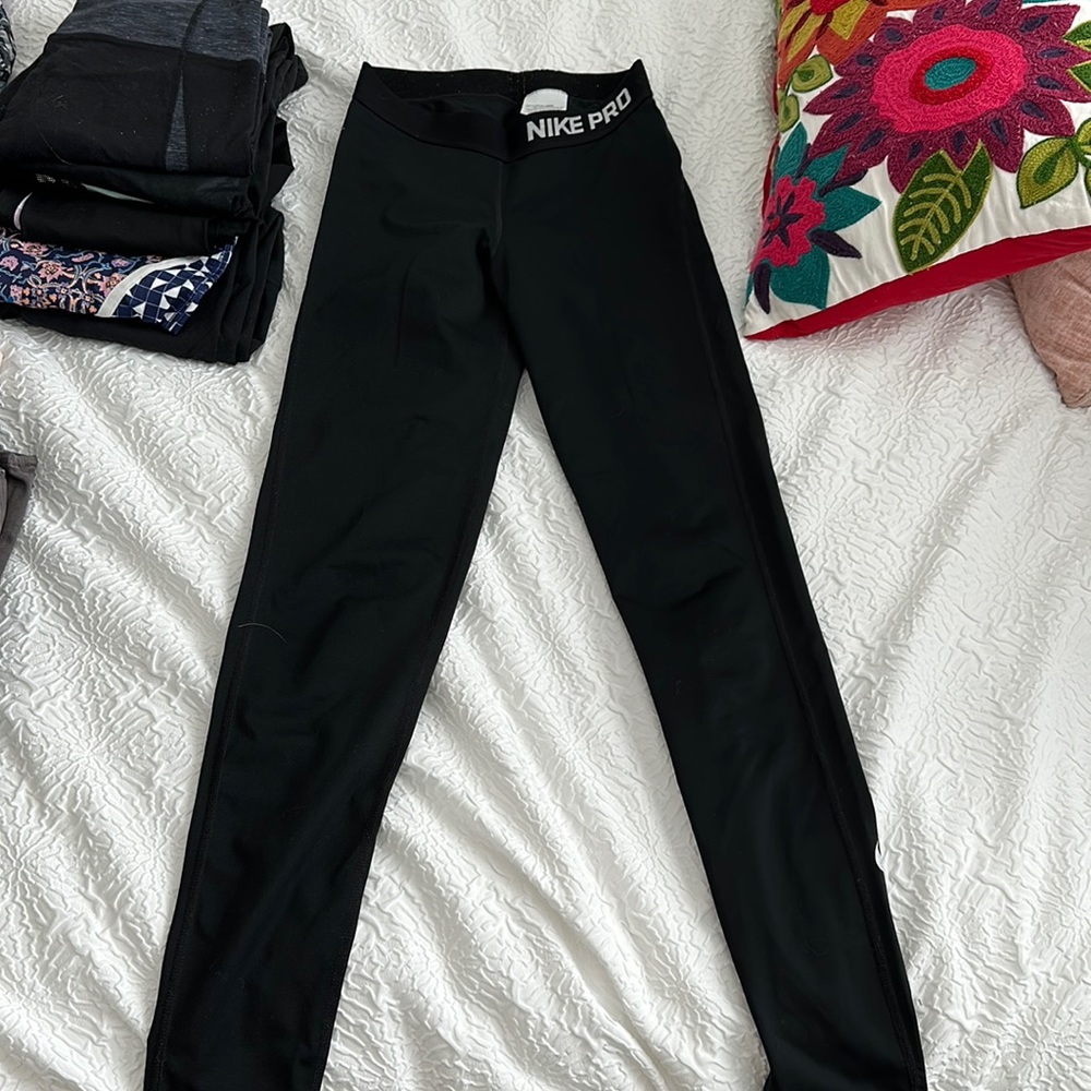 Nike Pro Dry Fit Leggings size Small